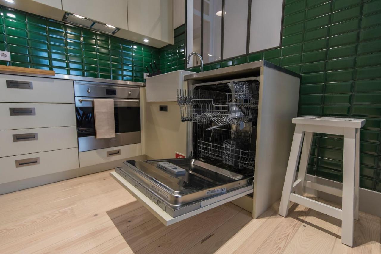 Lovelystay - Charming 3 Bedroom Wonder Downtown Lisboa Ngoại thất bức ảnh